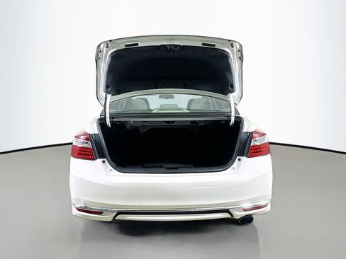 Used 2017 Honda Accord EX-L image 35