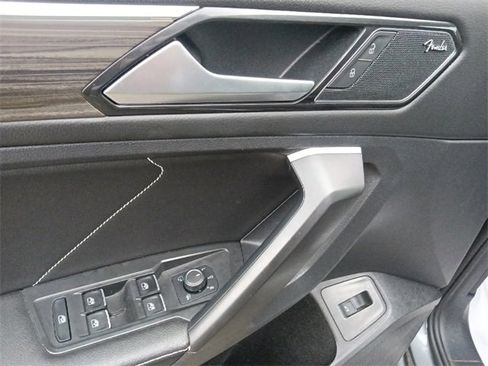 Used 2023 Volkswagen Tiguan SEL R-Line image 12