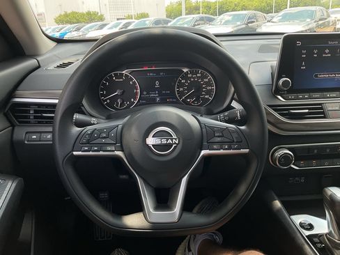 New 2026 Nissan Altima 2.5 SV FWD image 26