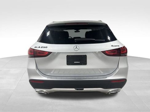 Certified 2022 Mercedes-Benz GLA 250 4MATIC image 7