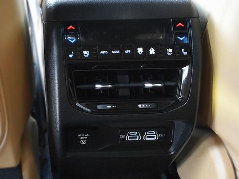 Used 2022 Jeep Grand Cherokee Summit image 12