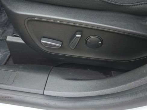 Used 2023 Ford Escape Active FWD image 11