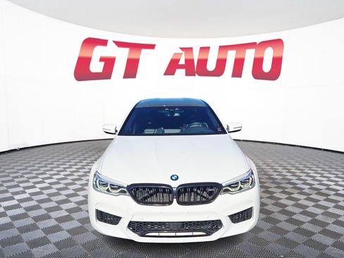 Used 2019 BMW M5 image 2