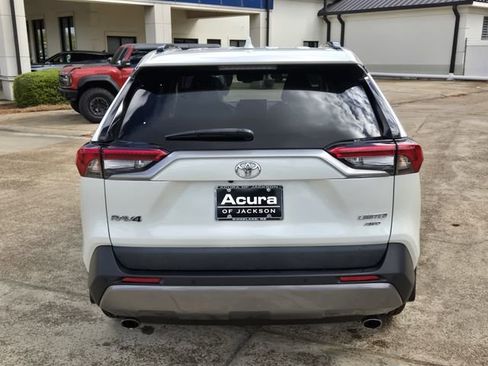 Used 2021 Toyota RAV4 Limited AWD/4WD image 27