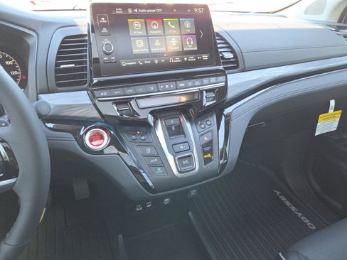 New 2026 Honda Odyssey Elite image 32