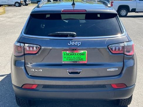 Used 2022 Jeep Compass Latitude w/ Convenience Group AWD/4WD image 9