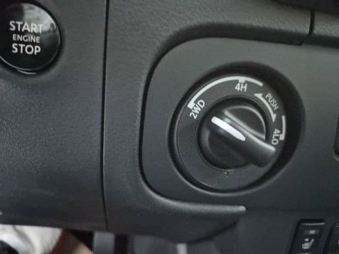 New 2026 Nissan Frontier SV w/ SV Convenience Package image 26