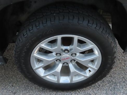 Used 2020 GMC Yukon XL SLT image 14