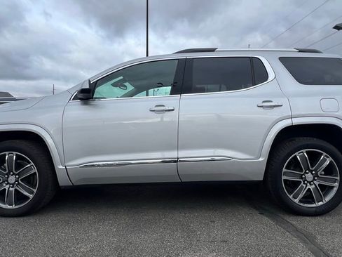Used 2019 GMC Acadia Denali w/ Technology Package image 3