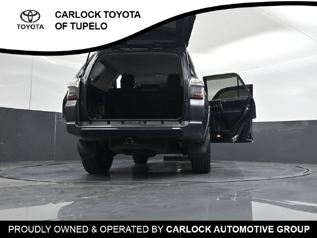 Used 2019 Toyota 4Runner TRD Off-Road AWD/4WD image 63