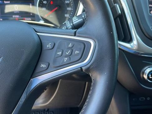 Used 2022 Chevrolet Equinox LT AWD/4WD image 13