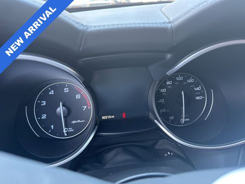 Used 2022 Alfa Romeo Stelvio Veloce image 7