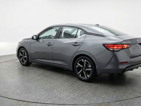 Used 2025 Nissan Sentra SV FWD image 6