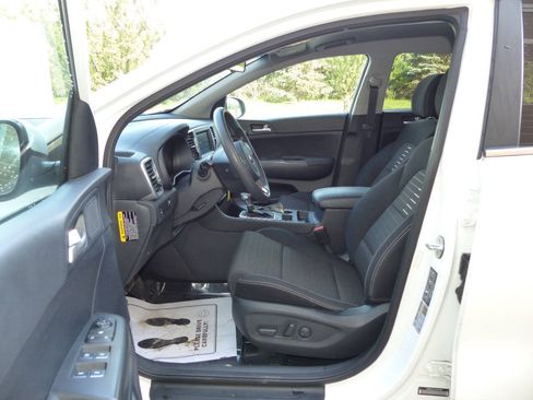 Used 2019 Kia Sportage LX w/ LX Popular Package AWD/4WD image 24