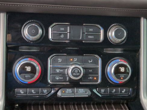 Used 2024 GMC Yukon Denali w/ Max Trailering Package AWD/4WD image 24