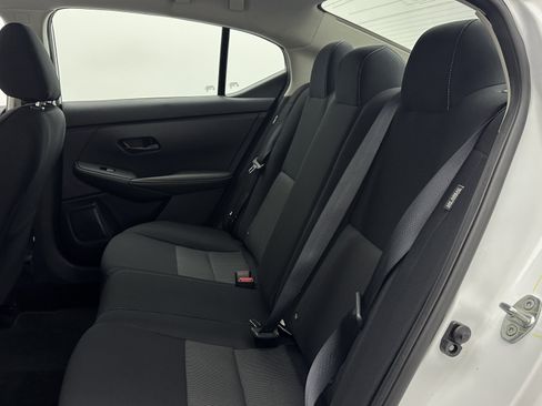 Used 2025 Nissan Sentra SV image 29