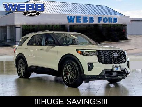 Used 2025 Ford Explorer ST AWD/4WD image 1
