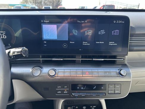 Used 2025 Hyundai Kona SEL image 15