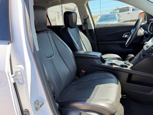 Used 2017 Chevrolet Equinox LT w/ Sport Edition FWD image 23