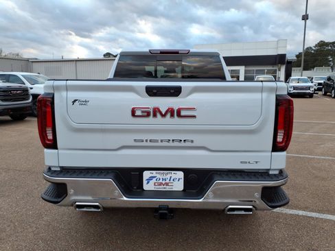 New 2026 GMC Sierra 1500 SLT w/ SLT Premium Plus Package image 4