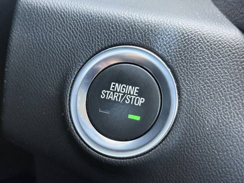 Used 2023 GMC Terrain SLE w/ Driver Convenience Package FWD image 16