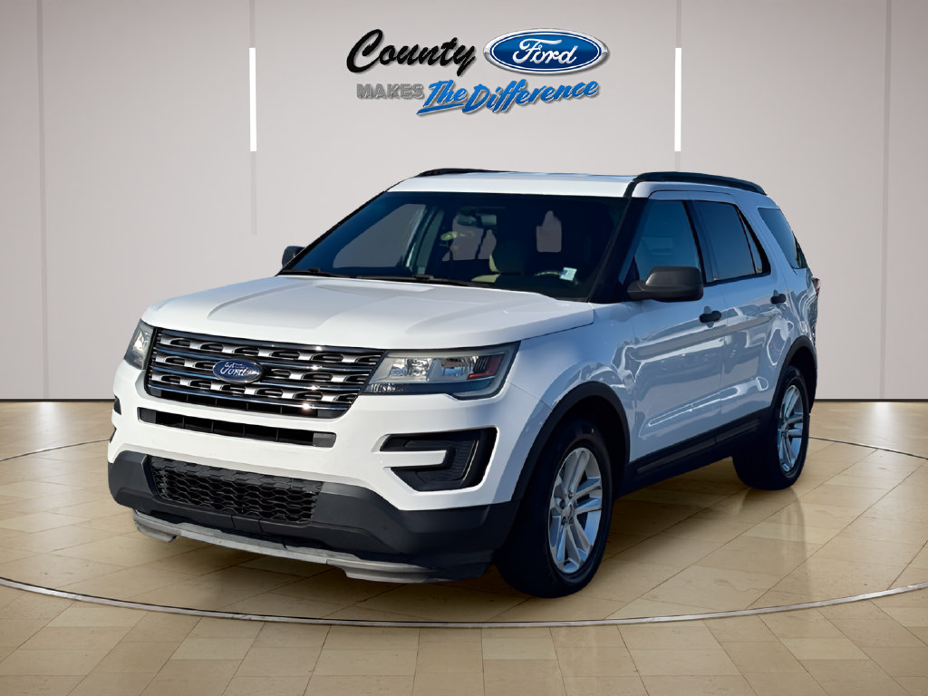 Used 2016 Ford Explorer FWD image 2