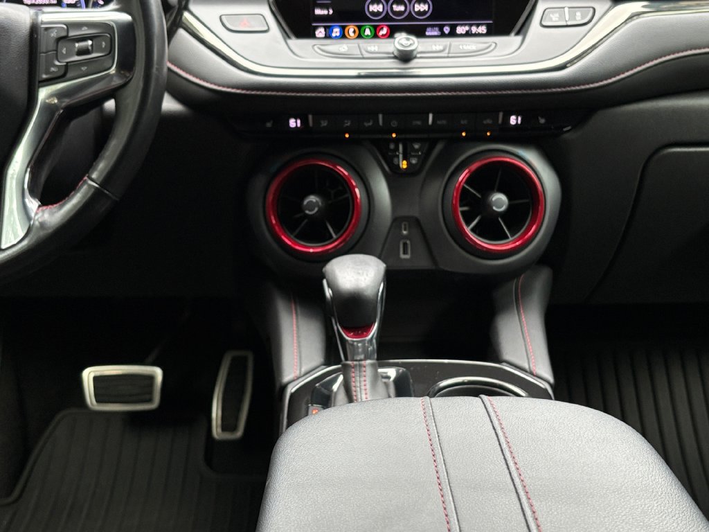 Used 2019 Chevrolet Blazer RS w/ Sun and Wheels Package FWD image 12