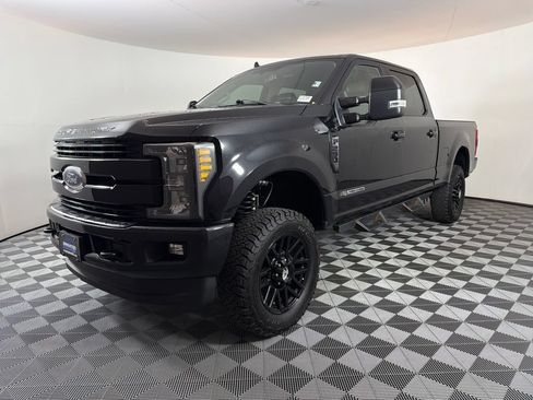 Used 2019 Ford F250 Lariat AWD/4WD image 7