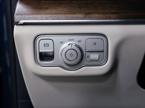 Certified 2026 Mercedes-Benz GLE 350 4MATIC image 10