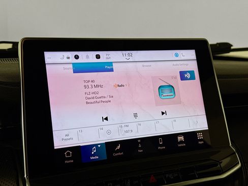 Used 2025 Jeep Compass Trailhawk w/ Trailhawk Elite Group image 17