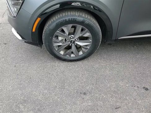 Certified 2025 Kia Sportage SX Prestige image 7