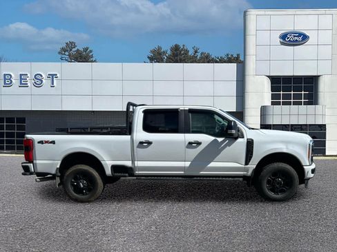 Used 2023 Ford F250 XL w/ STX Appearance Package AWD/4WD image 5