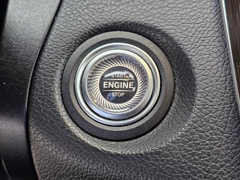 Used 2021 Mercedes-Benz GLC 300 4MATIC image 53