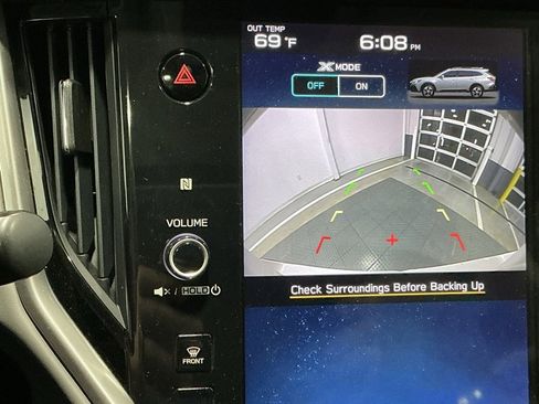 Used 2020 Subaru Outback Premium image 6