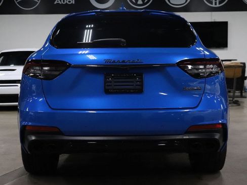 Used 2022 Maserati Levante F Tributo AWD/4WD image 4