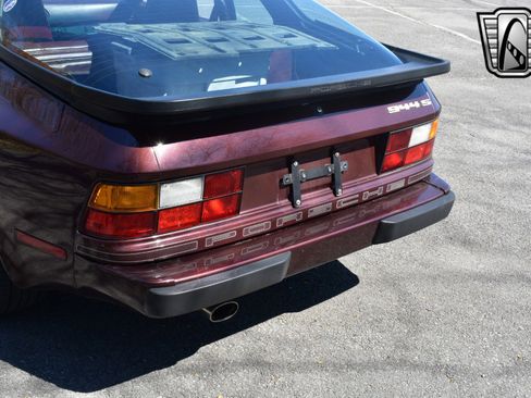 Used 1987 Porsche 944 S image 12