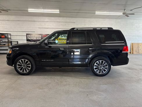 Used 2015 Lincoln Navigator 4WD image 95