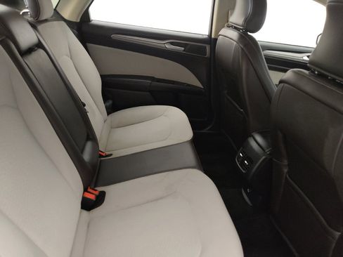 Used 2019 Ford Fusion SE w/ Equipment Group 151A image 19