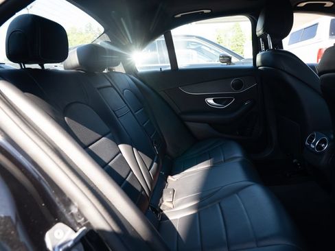 Used 2019 Mercedes-Benz C 300 Sedan image 22
