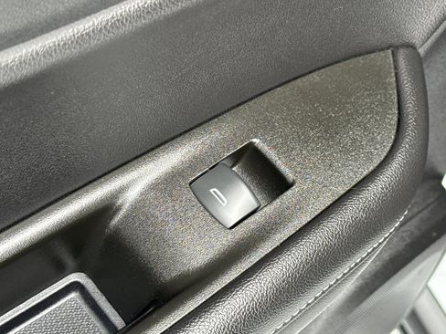 Certified 2023 Chevrolet Blazer LT image 30