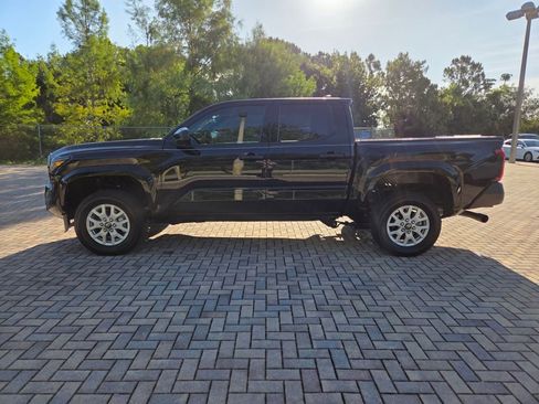 Certified 2024 Toyota Tacoma SR AWD/4WD image 8