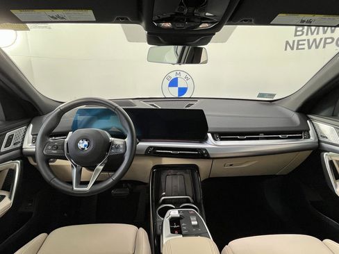 Used 2025 BMW X2 xDrive28i w/ Technology Package image 10