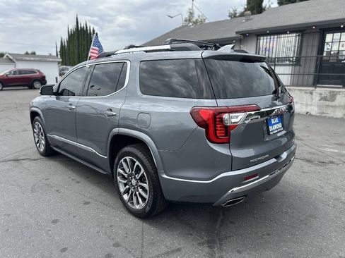 Used 2020 GMC Acadia Denali w/ Denali Ultimate Package AWD/4WD image 4