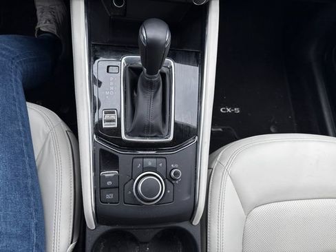 Used 2024 MAZDA CX-5 AWD 2.5 S w/ Premium Package image 11