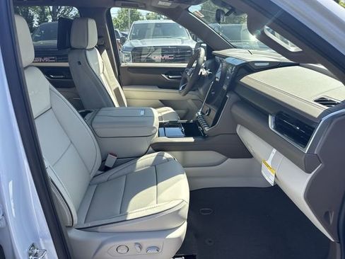 New 2026 GMC Yukon XL Denali w/ Denali Reserve Package AWD/4WD image 26