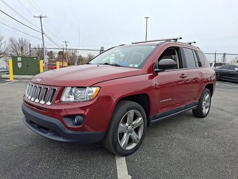 Used 2011 Jeep Compass Limited w/ Sun/Sound Group AWD/4WD image 3