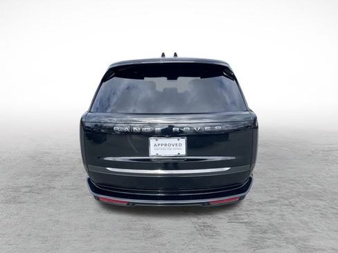 Certified 2025 Land Rover Range Rover SE image 6