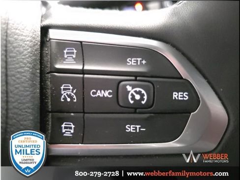 Used 2025 Jeep Compass Limited image 27