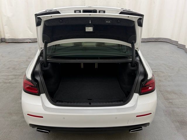 Used 2022 BMW 540i xDrive w/ Executive Package AWD/4WD image 6