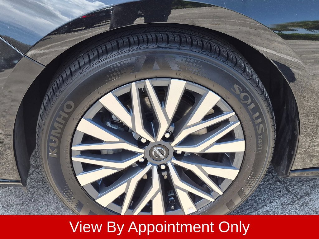 Used 2025 Nissan Altima 2.5 SV FWD image 36